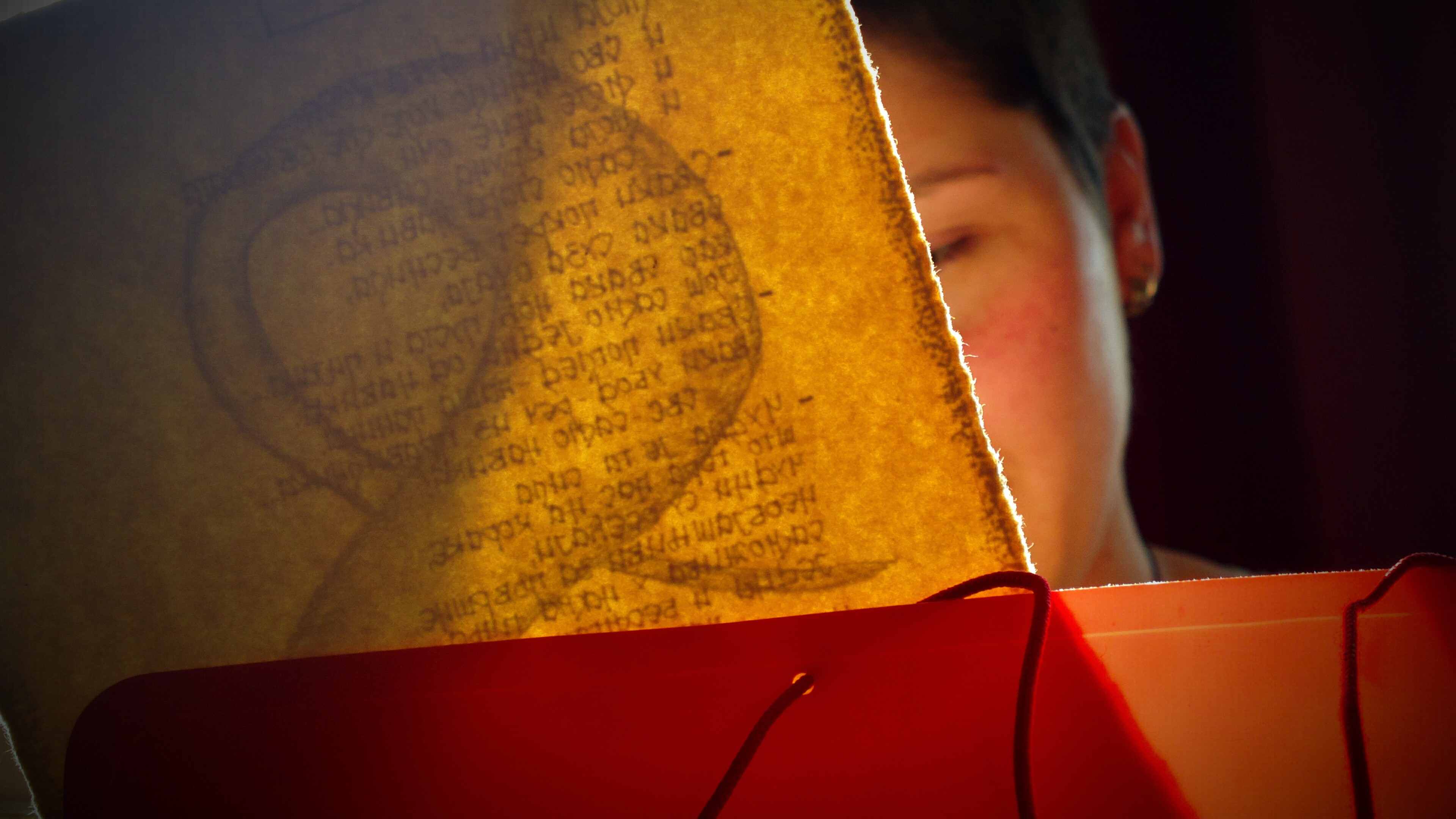 Анализ влияния фильмов на общественное восприятие исторических событий